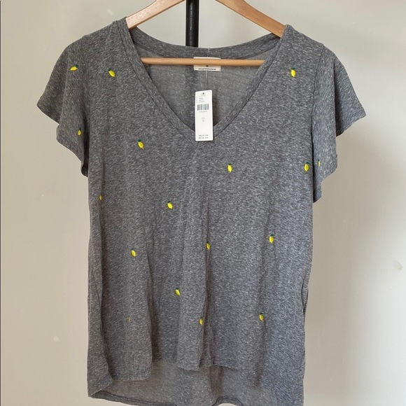 T.La Gray and Yellow Flutter Sleeve Tee - Picture 1 of 4